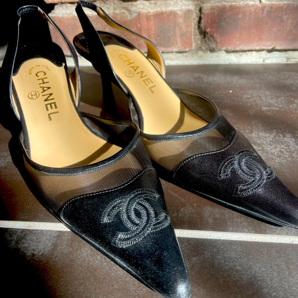 SOLD Chanel Vintage Interlocking CC Logo Slingback size 39.5